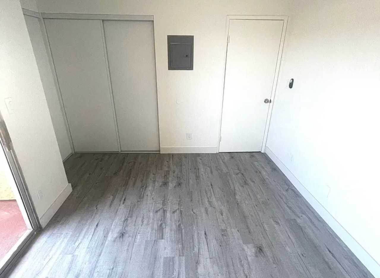 2226 Lewis Ave #5 - Photo 6 of 14