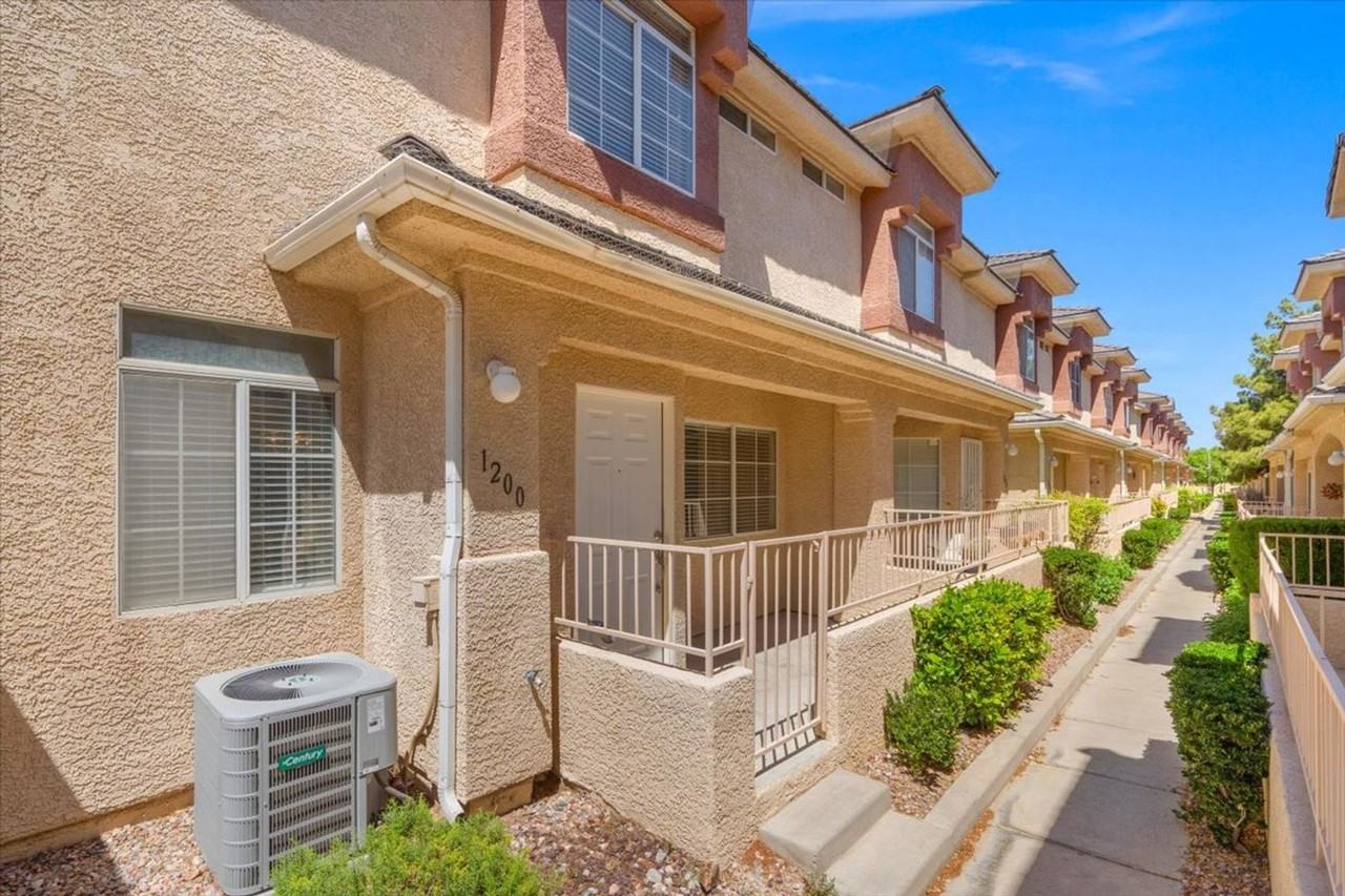 1200 Nevada Sky St - Photo 2 of 18
