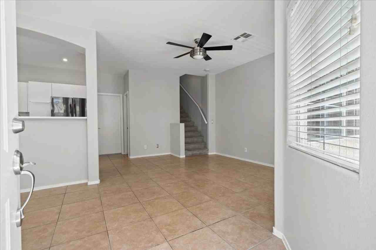 1200 Nevada Sky St - Photo 4 of 18