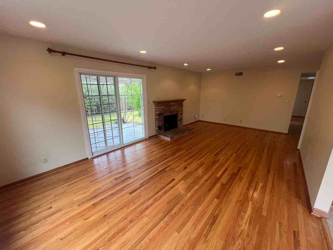 1656 Kennard Way - Photo 2 of 11