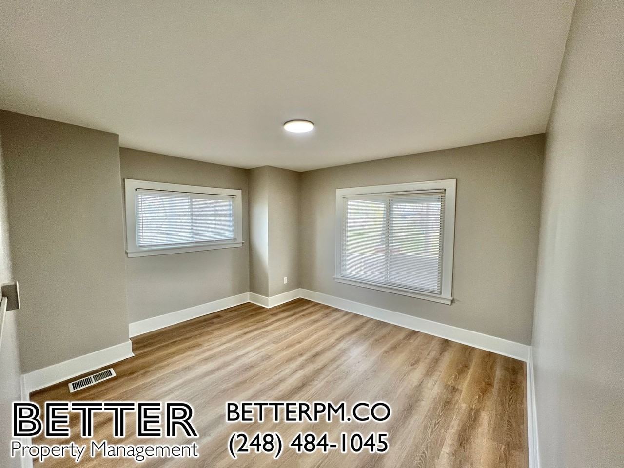 104 Henderson St - Photo 5 of 16