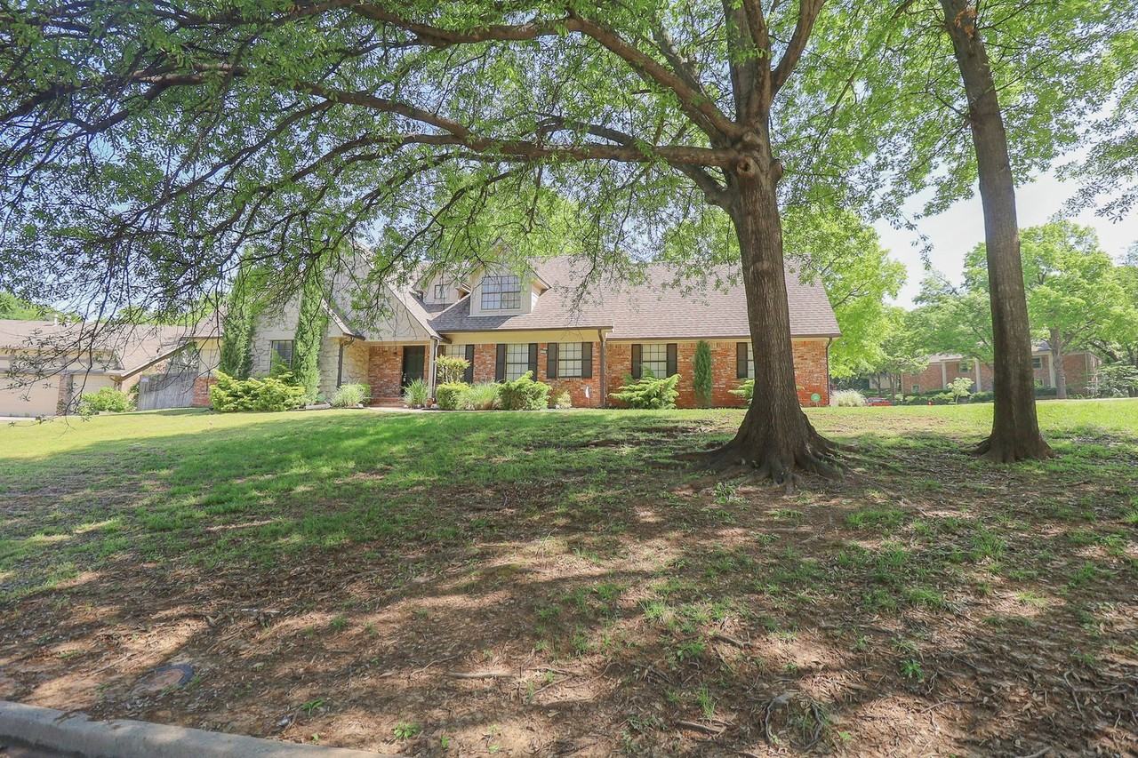 2623 East 71st Place - Photo 4 of 46