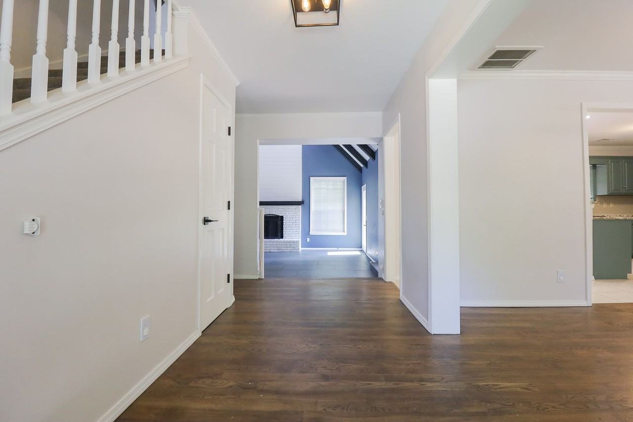 2623 East 71st Place - Photo 7 of 46