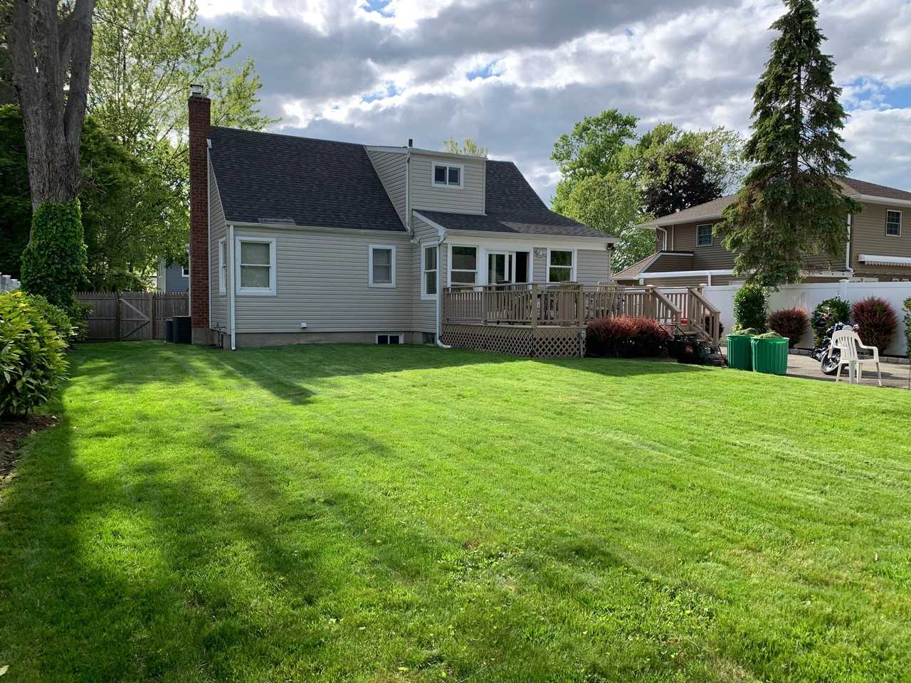 1487 Wesley Pl #NA - Photo 3 of 11