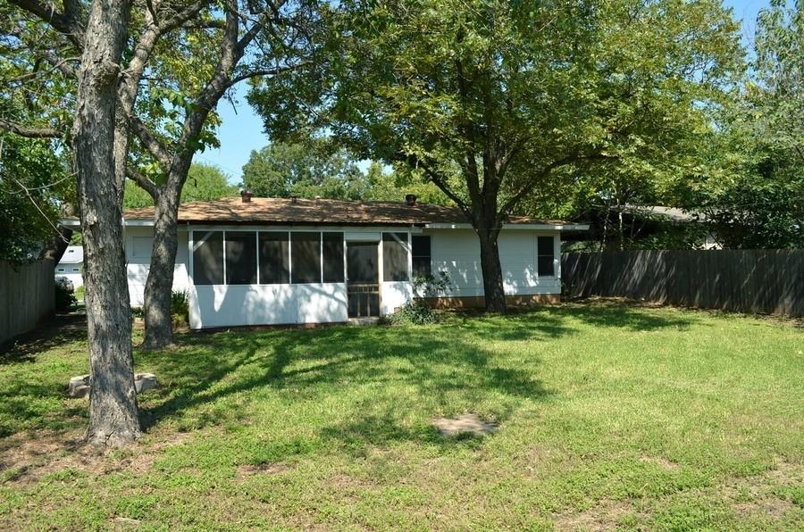 4809 Sylvandale Dr - Photo 2 of 21