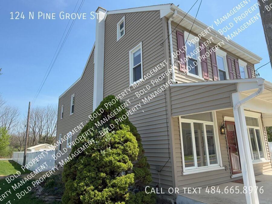 124 N Pine Grove St - Photo 2 of 25