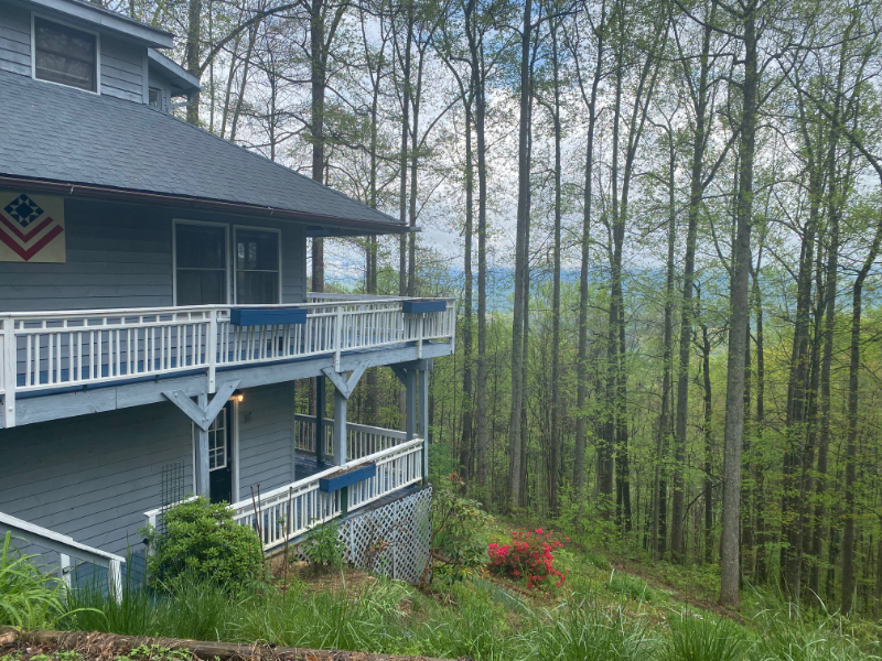 879 Mountainside Dr #B - Photo 2 of 20