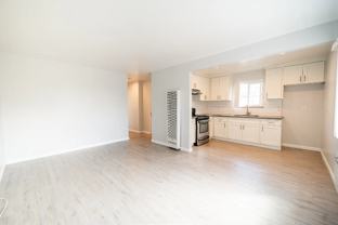 321 S Orange Ave #B - Photo 1 of 1