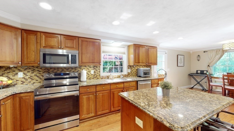 98 Park Ave - Photo 2 of 20