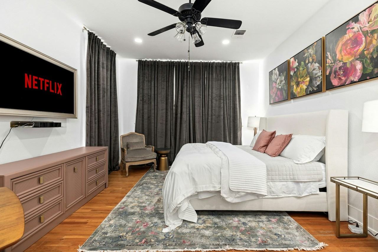 110 E Craig Pl unit 1 - Photo 4 of 14