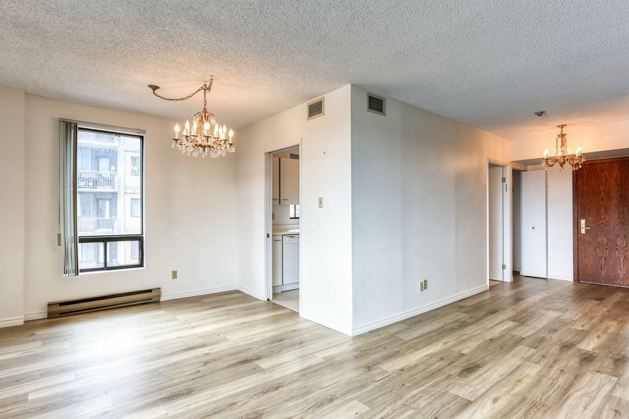 7900 Ch De La Côte-Saint-Luc - Photo 3 of 15