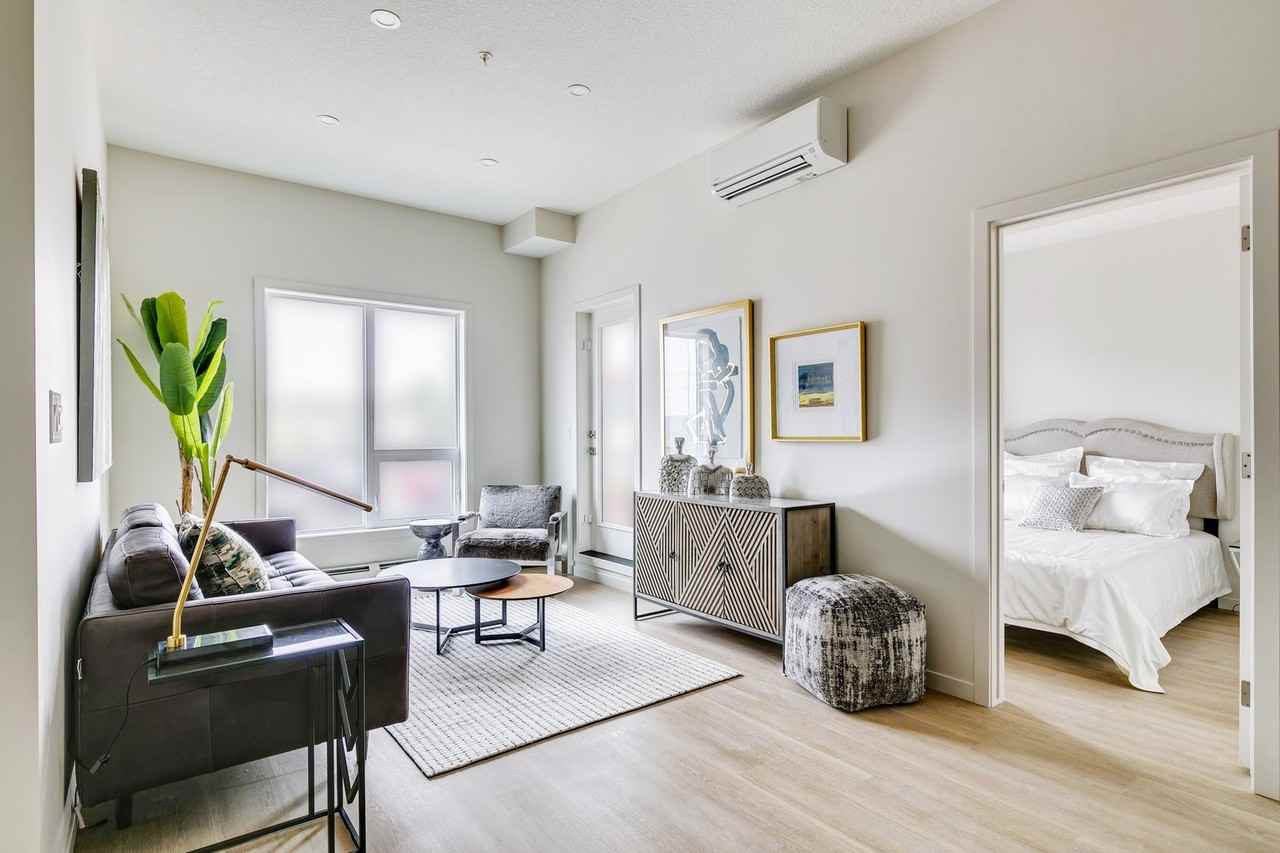 4850 50 Ave Sw - Photo 2 of 18