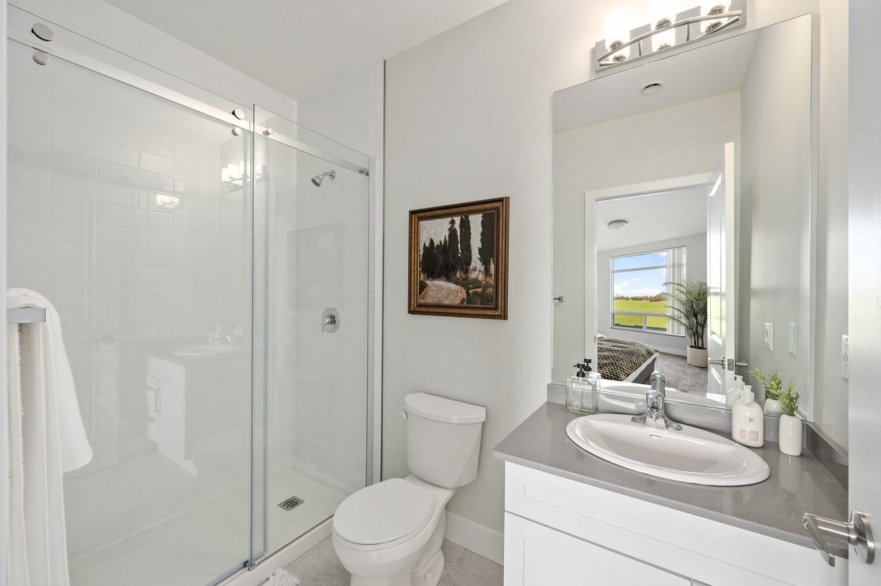 98 King St - Photo 3 of 9