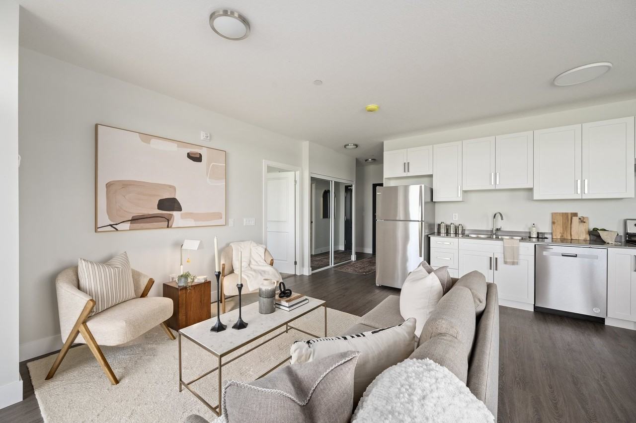 98 King St - Photo 4 of 9