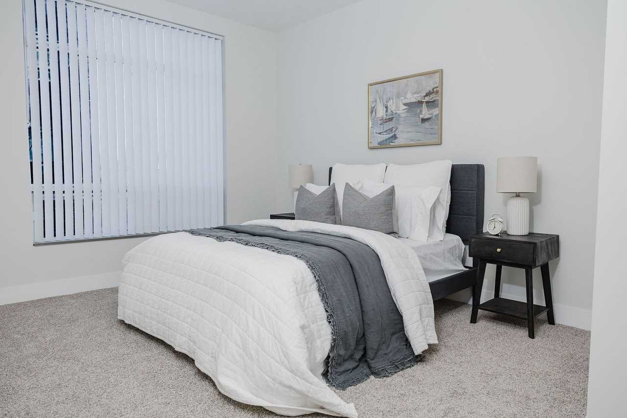 11 Jane St - Photo 2 of 20