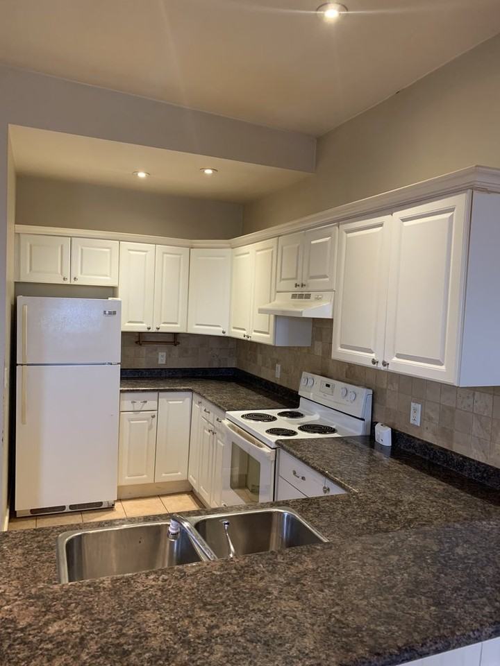 126 Main St - Photo 2 of 10