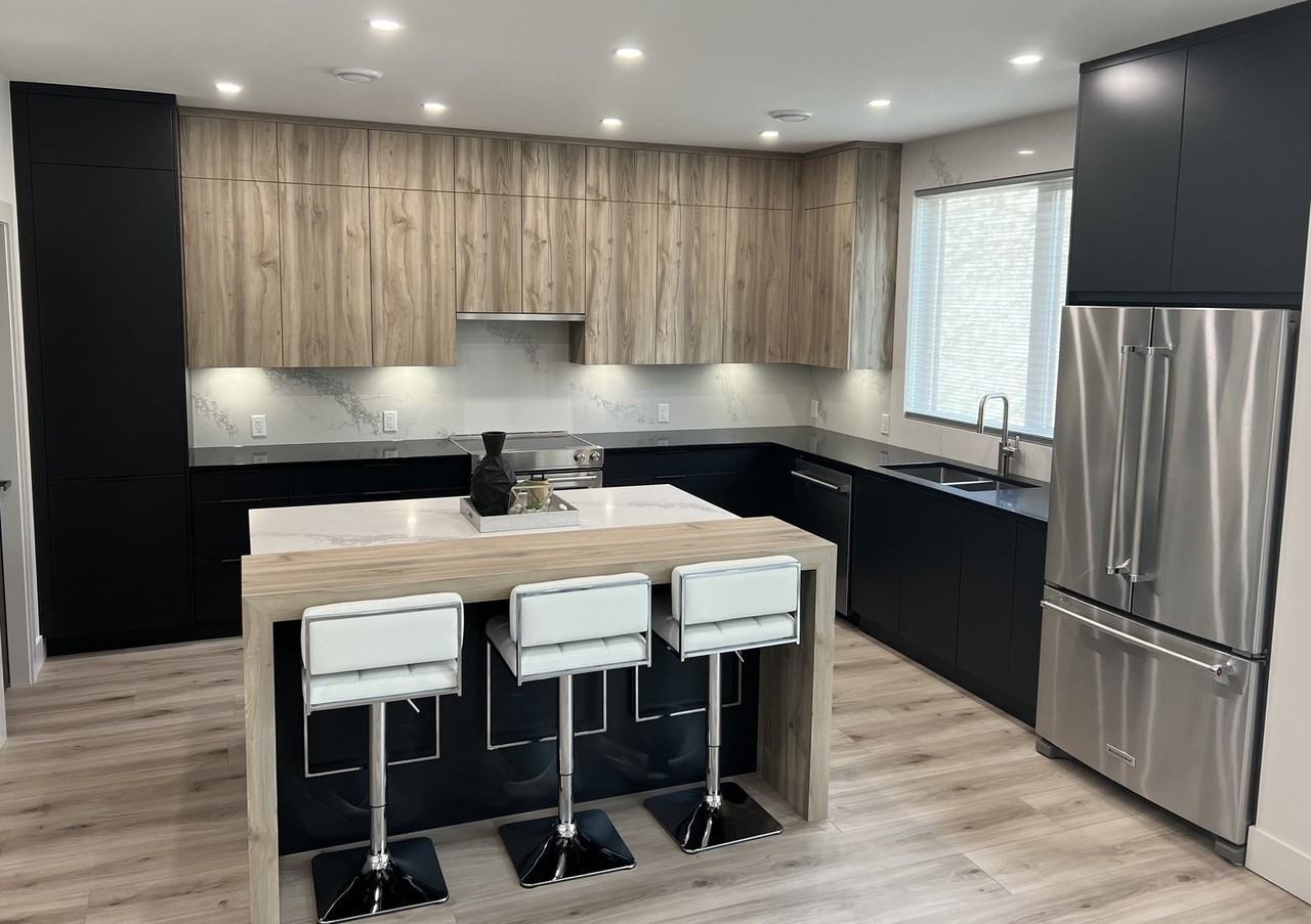 798 Acadia St - Photo 2 of 4