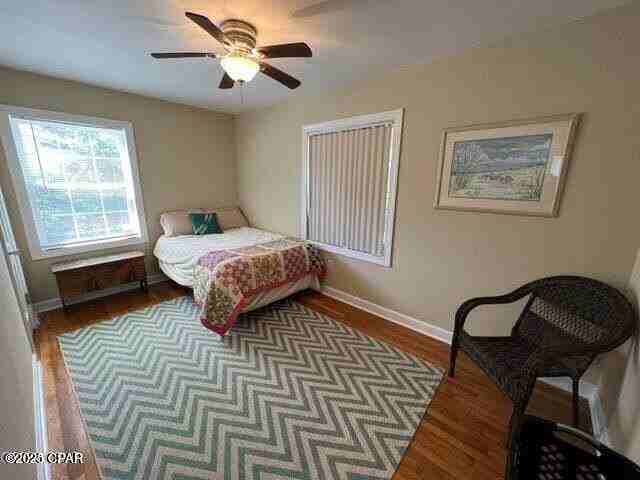 124 N Harris Ave - Photo 5 of 9