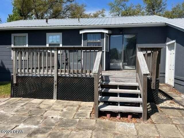 124 N Harris Ave - Photo 7 of 9