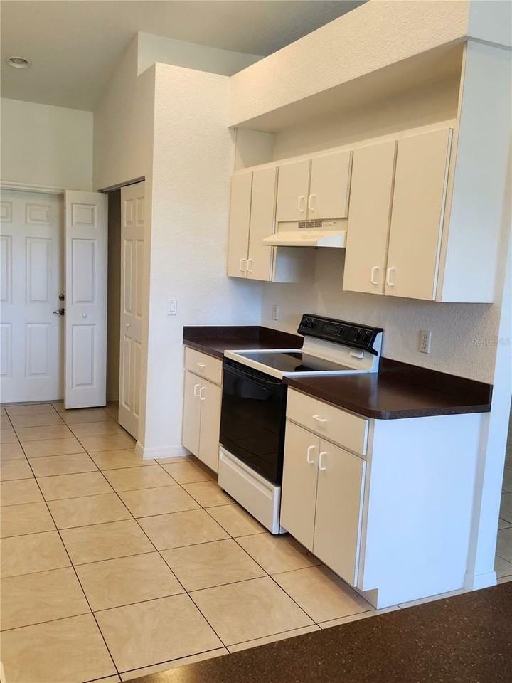 26139 Northern Cross Road - Photo 4 of 9