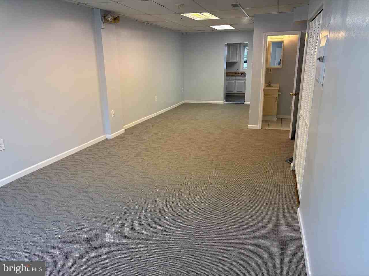 1528 Marion Barry Ave Se - Photo 5 of 23