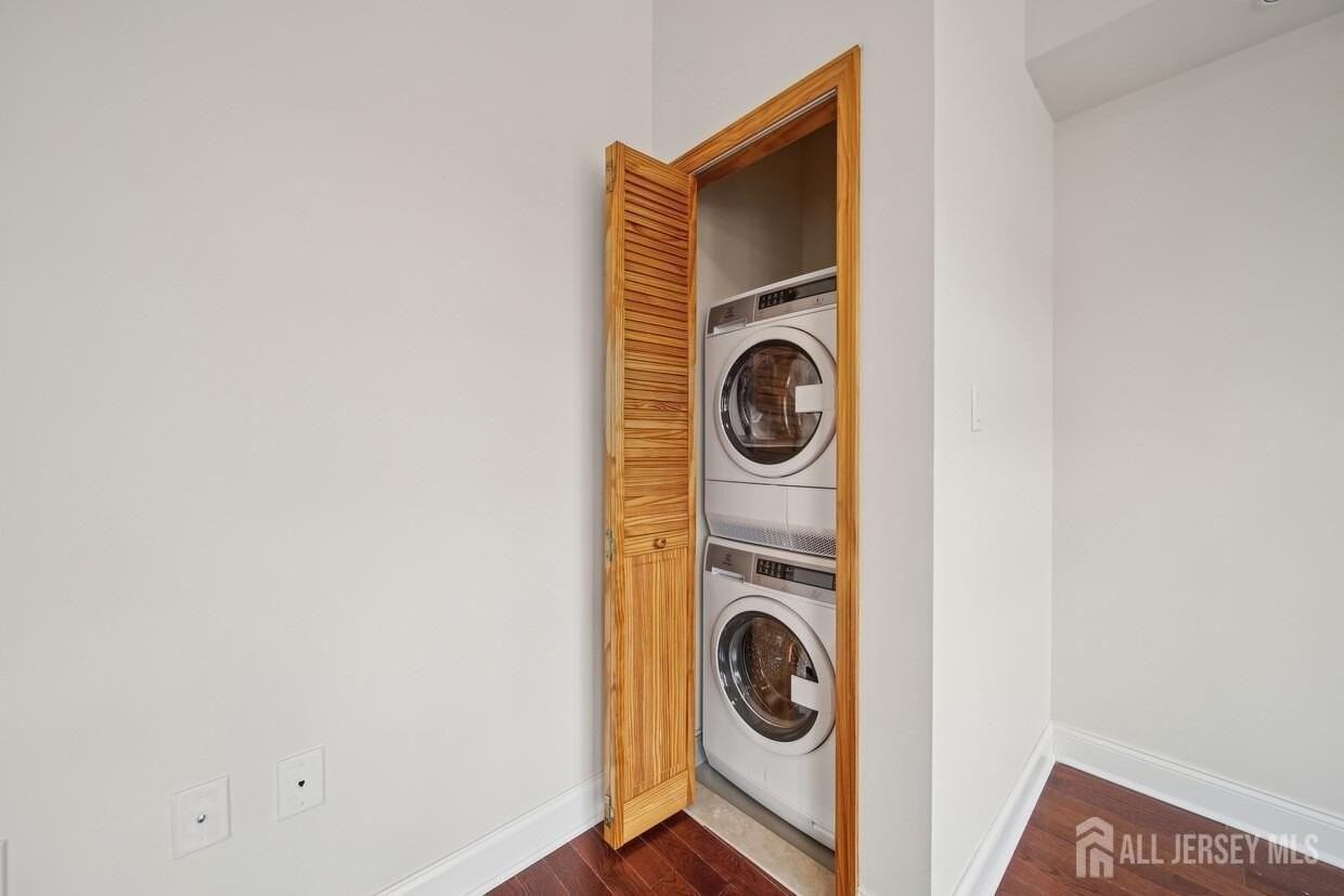 62 N 9th St #3A - Photo 6 of 7