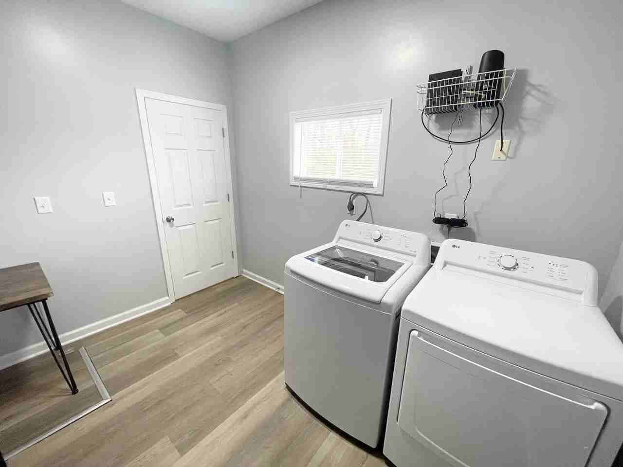 Sharon Ave - Photo 6 of 12