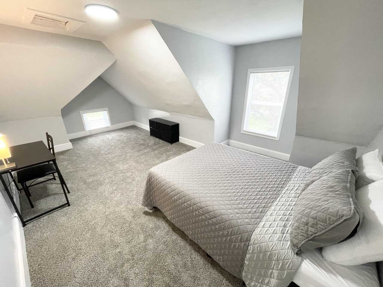 Sharon Ave - Photo 7 of 12