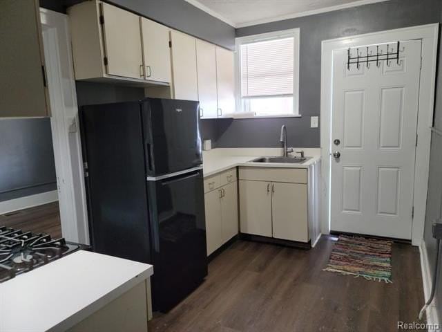 22641 Van Dyke Ave - Photo 7 of 13