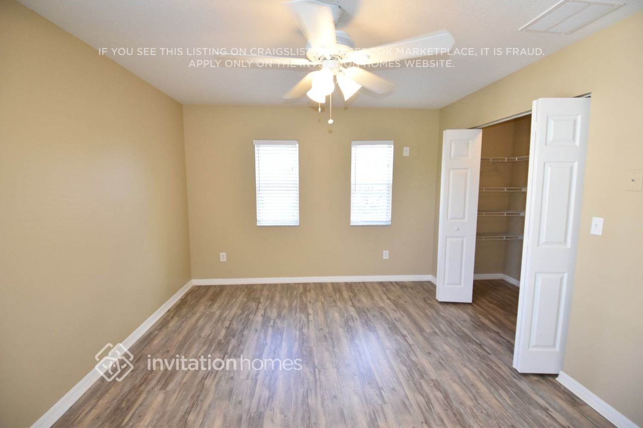 9539 Simeon Dr - Photo 3 of 7