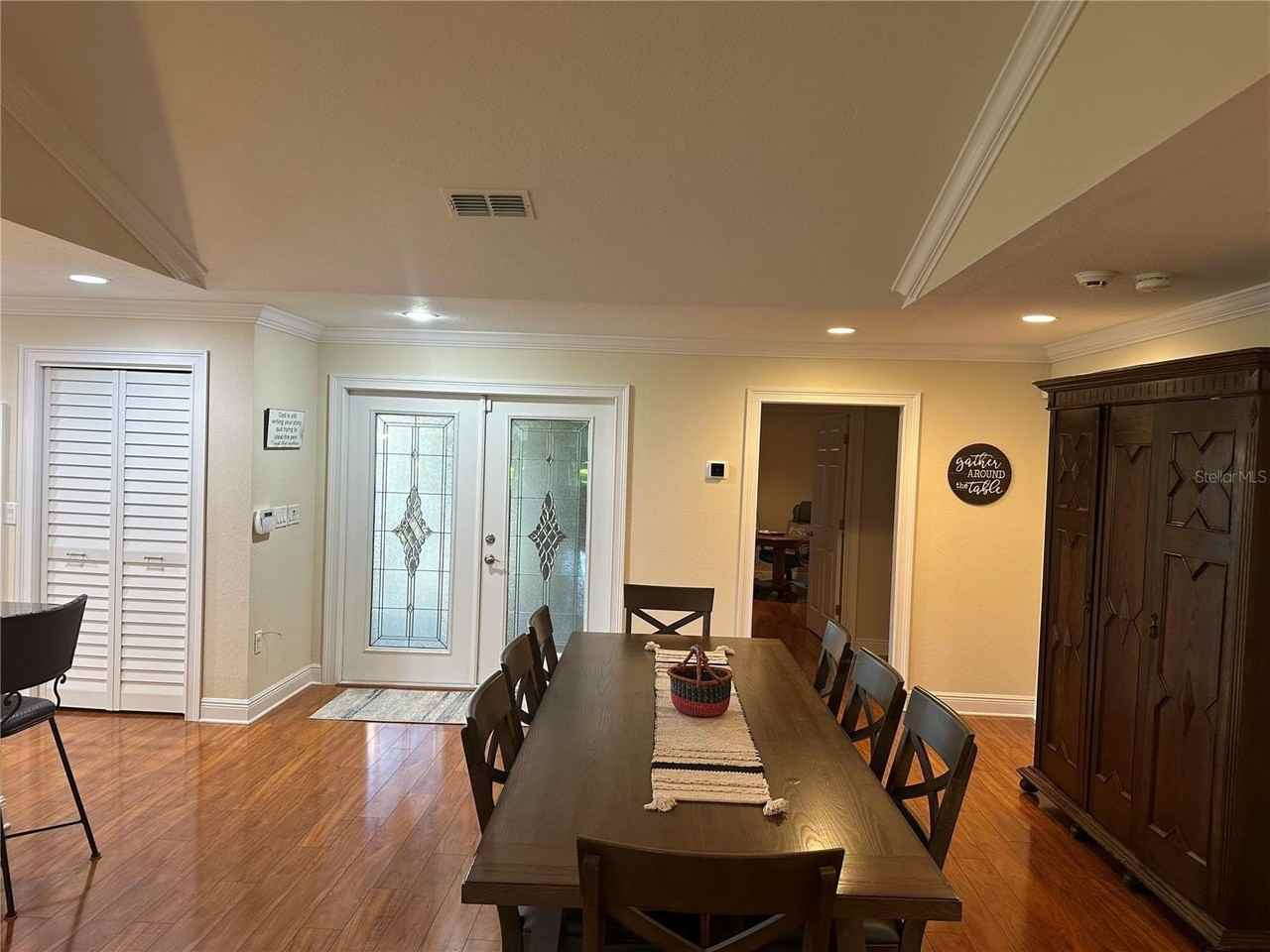 104 Woden Way - Photo 5 of 27