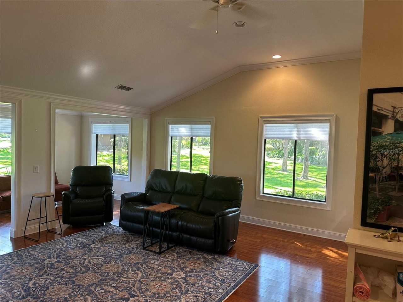 104 Woden Way - Photo 7 of 27