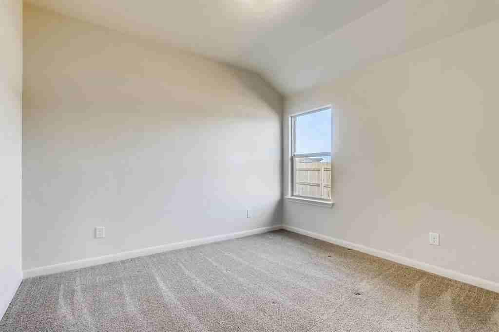 103 Headwaters Dr - Photo 3 of 11