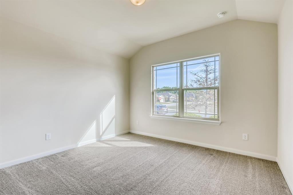 103 Headwaters Dr - Photo 4 of 11