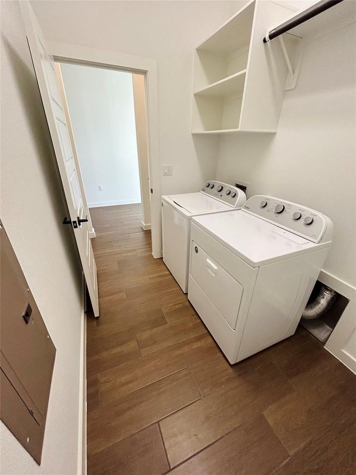 8201 Donnelley Dr - Photo 7 of 21