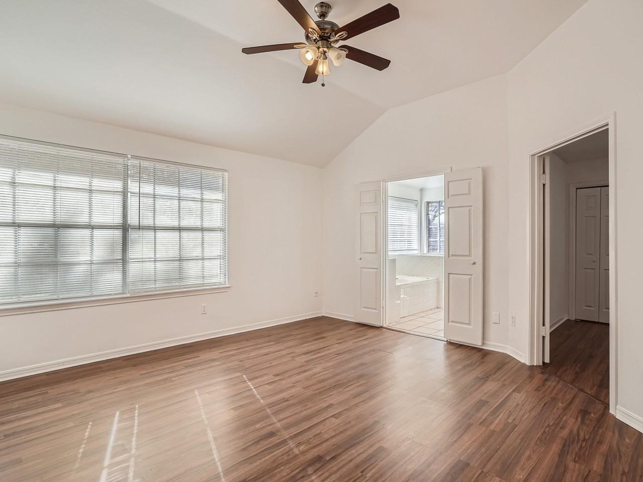 811 Canyon Bend Rd - Photo 5 of 11