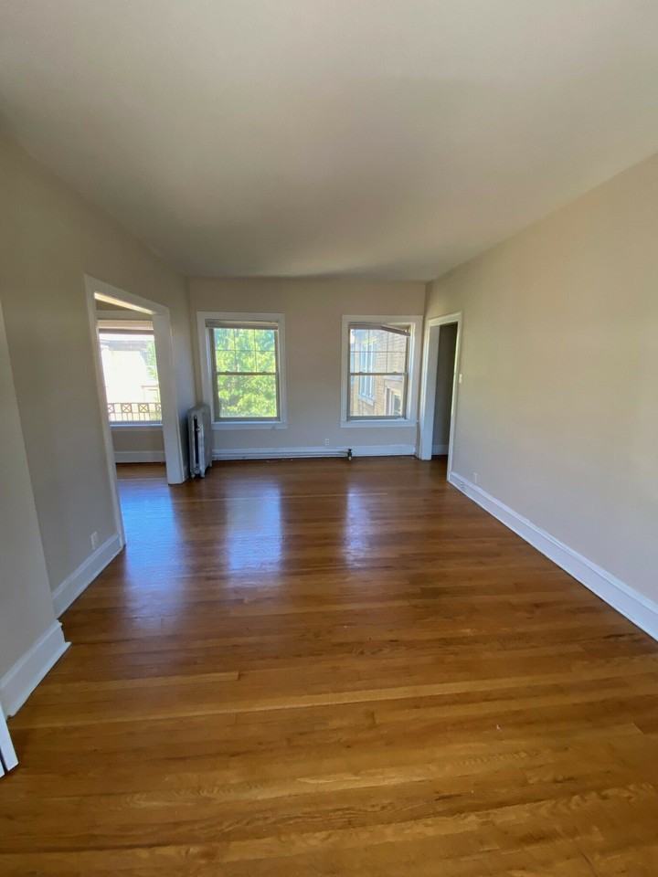 830 Reba Pl #3S - Photo 4 of 17