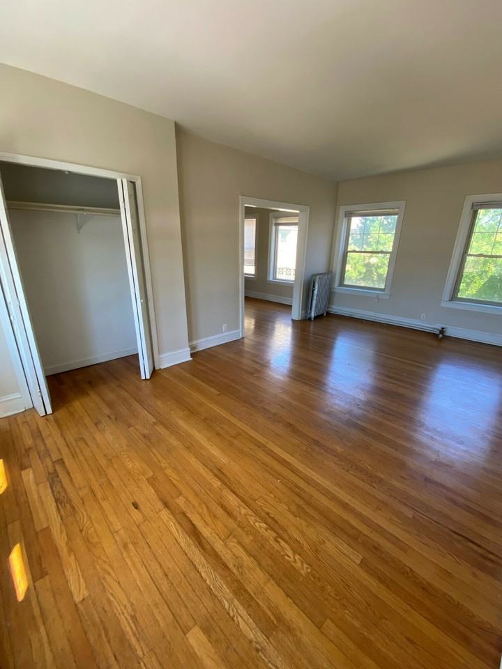830 Reba Pl #3S - Photo 5 of 17