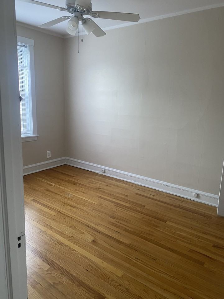 2346 W Touhy Ave #1E - Photo 5 of 16