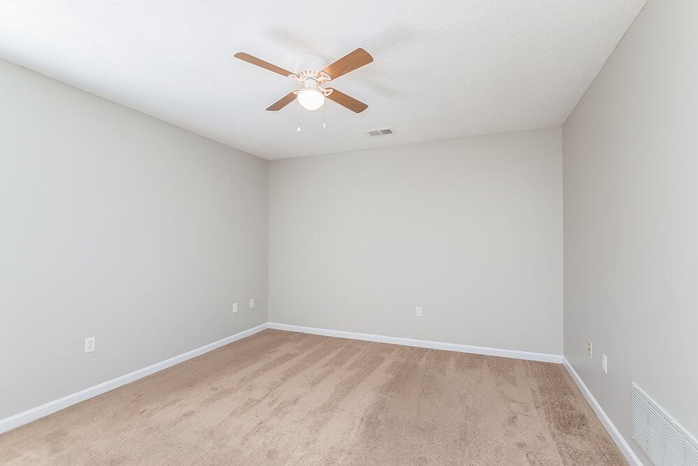 761 Grant Dr - Photo 6 of 15