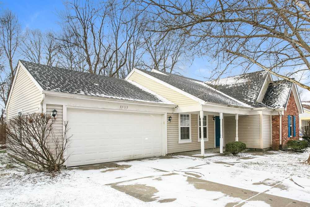 8439 Manship Dr - Photo 3 of 16