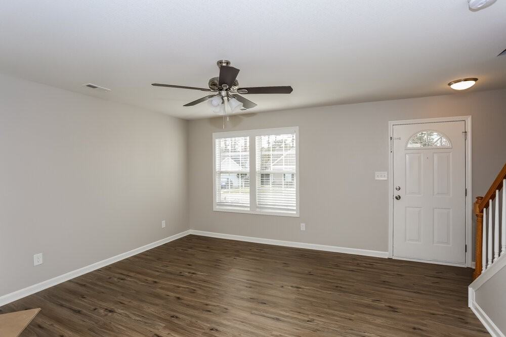 642 Tribune Dr - Photo 4 of 15