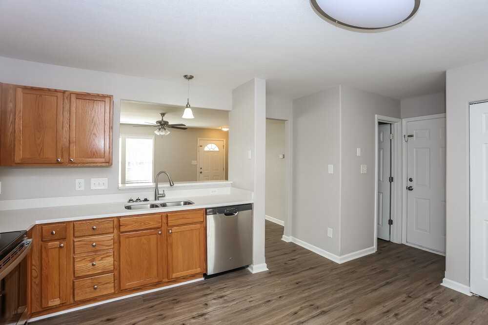 642 Tribune Dr - Photo 6 of 15