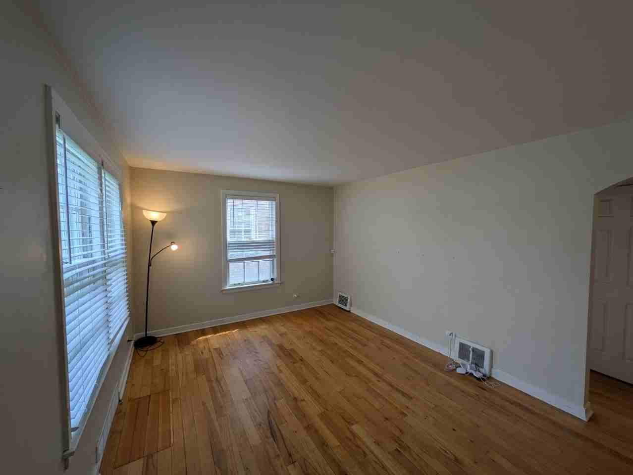 3724 Blanchan Ave - Photo 3 of 19