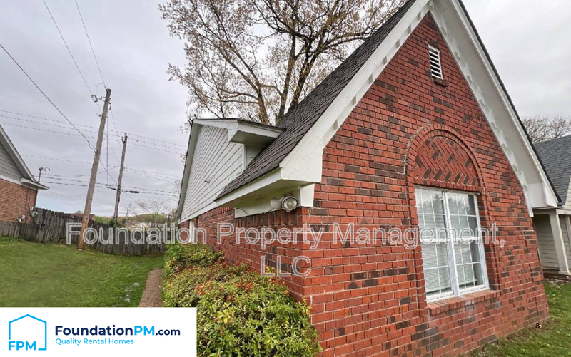 5566 Oak Branch Cir N - Photo 3 of 20