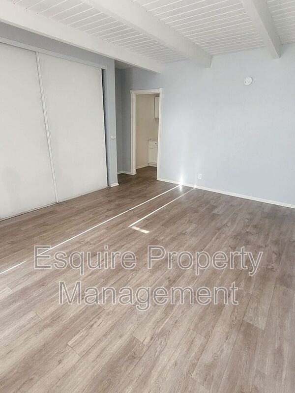 990 Ashland Ave #7 - Photo 2 of 6