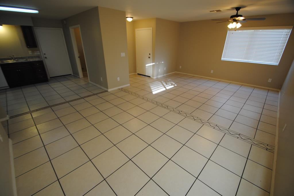 1601 W Hadley St - Photo 3 of 9