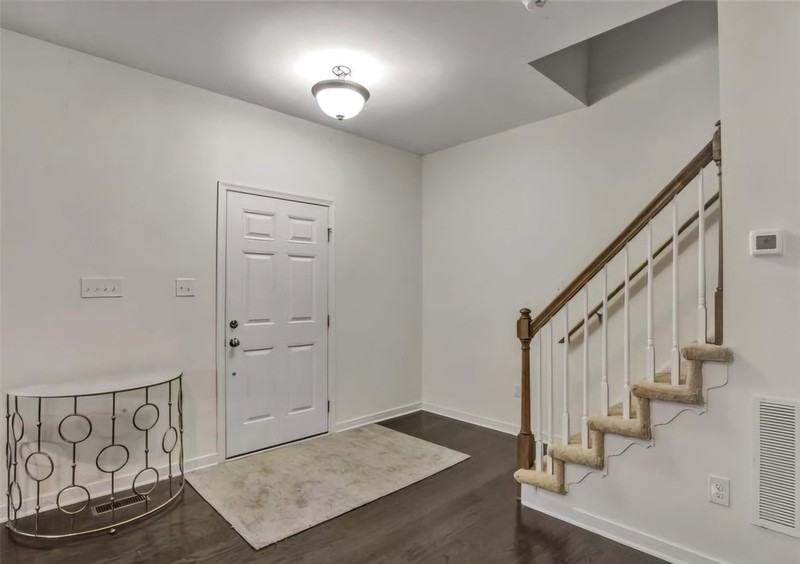 8200 Canberra Dr - Photo 5 of 20