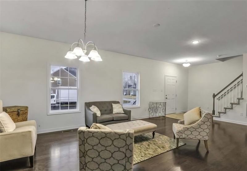 8200 Canberra Dr - Photo 6 of 20