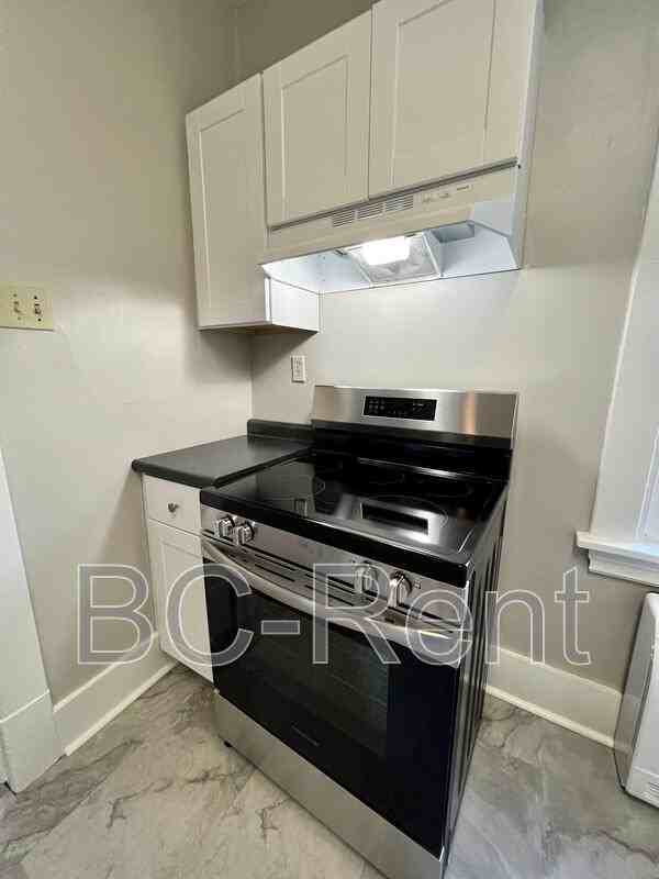 482 Fair Ave #1 - Photo 2 of 12